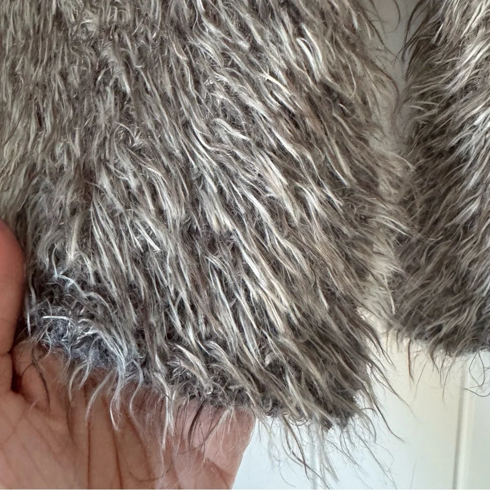 CABI Faux Fur Alpaca Mohair Ribbed Knit Back Drape Sweater Vest Size M #180‎